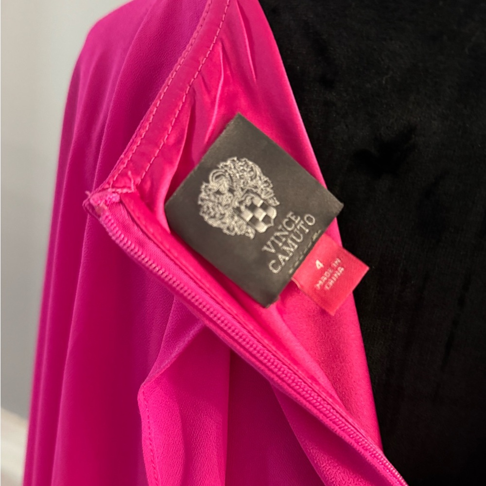 Vince Camuto Chiffon Flowy V-Neck
Cape Dress, Size 4, Hot Pink - Picture 5 of 6